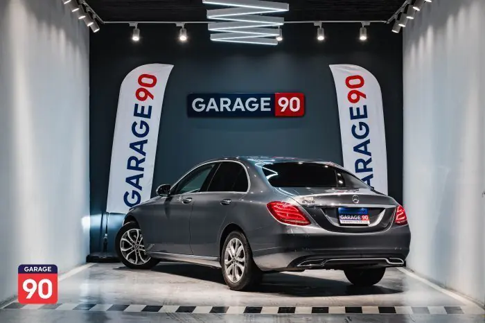Mercedes-Benz C180 2018 - صورة 13