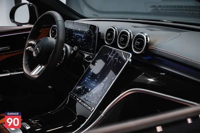 Mercedes-Benz C180 2024 - صورة 17