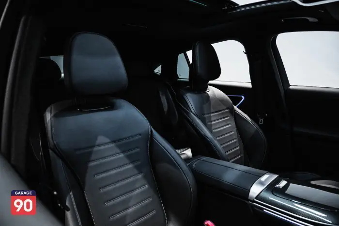 Mercedes-Benz GLC300 2024 - صورة 20