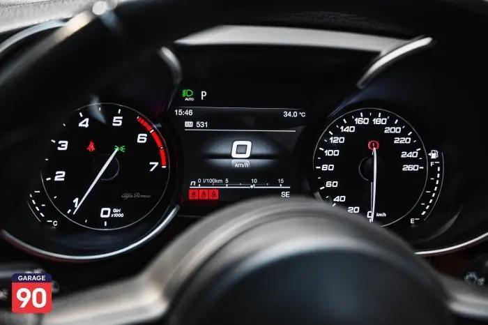 Alfa Romeo Giulia 2021 - صورة 16