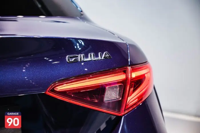 Alfa Romeo Giulia 2021 - صورة 11