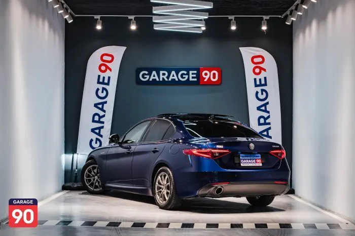 Alfa Romeo Giulia 2021 - صورة 8