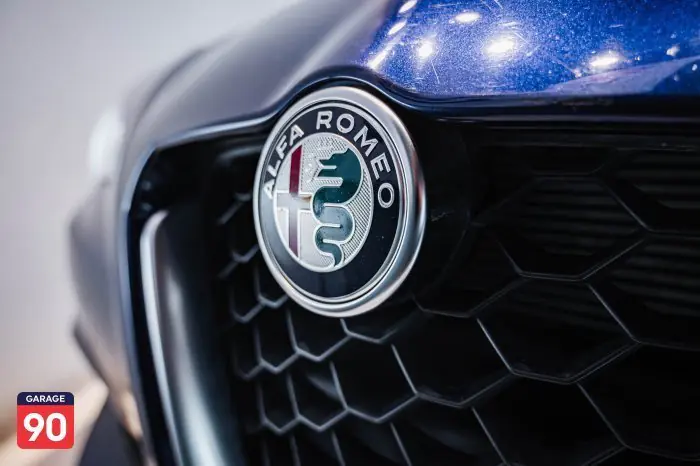 Alfa Romeo Giulia 2021 - صورة 13