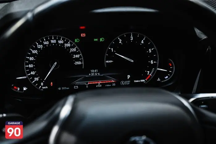 bmw 320i 2021 - صورة 15