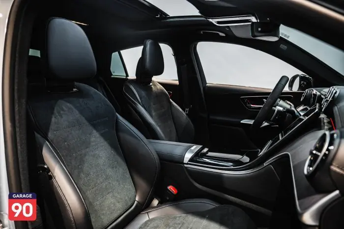 Mercedes-Benz GLC300 2024 - صورة 19