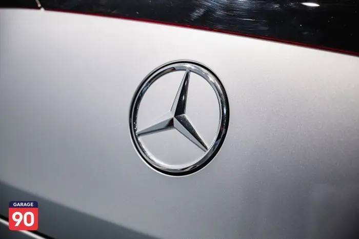 Mercedes-Benz GLC300 2024 - صورة 10