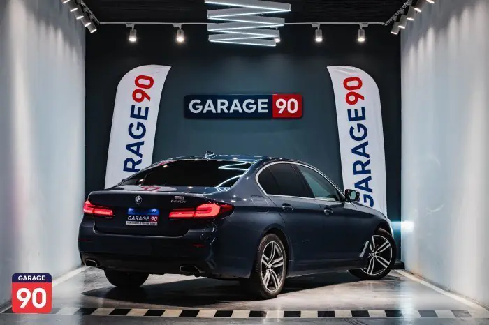 bmw 520i 2023 - صورة 9