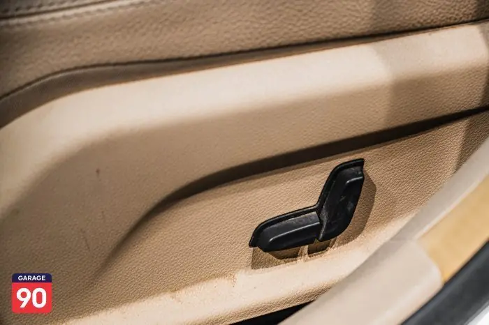 Mercedes-Benz C180 2015 - صورة 13