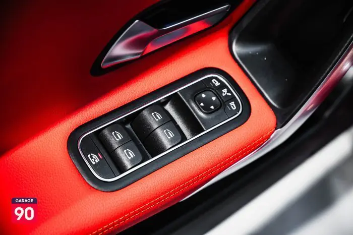 Mercedes-Benz CLA200 2024 - صورة 17