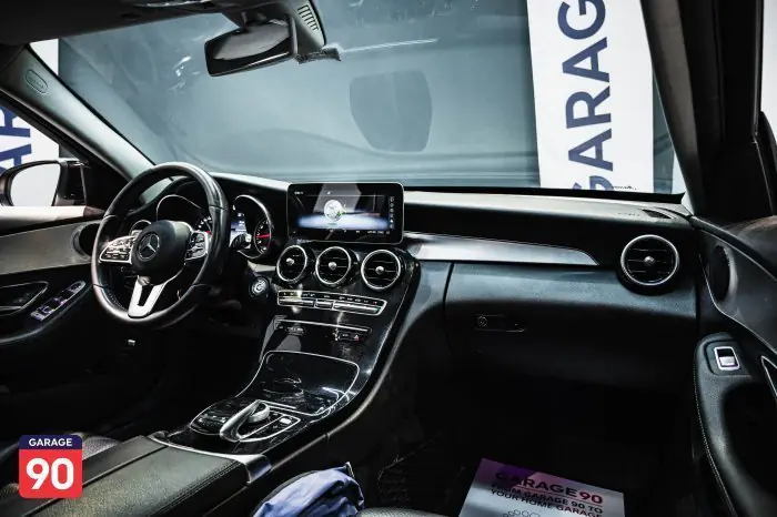 Mercedes-Benz C180 2019 - صورة 16