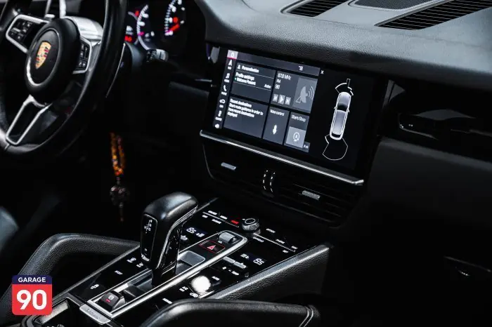 Porsche Cayenne 2021 - صورة 11