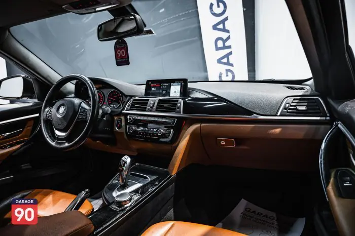 bmw 318i 2018 - صورة 11