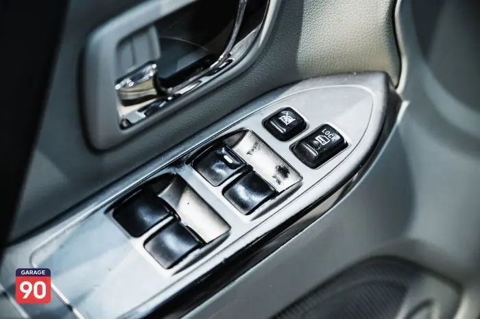 Mitsubishi Pajero 2019 - صورة 17