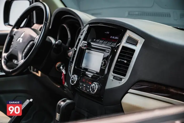 Mitsubishi Pajero 2022 - صورة 14