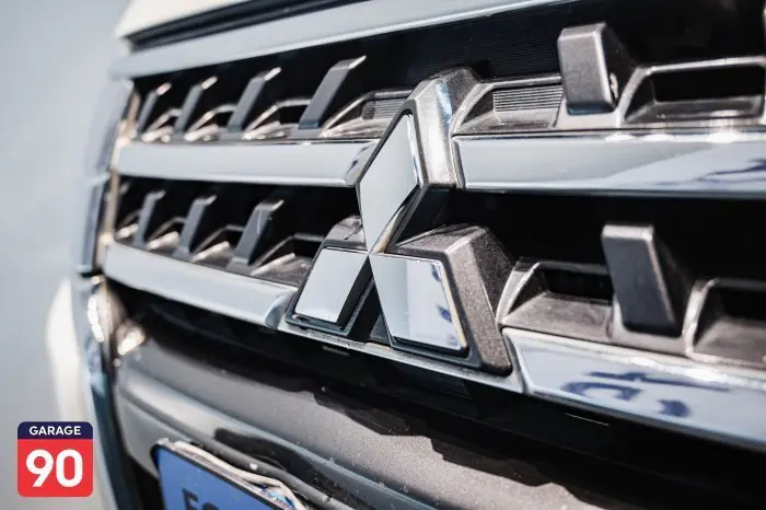 Mitsubishi Pajero 2015 - صورة 8