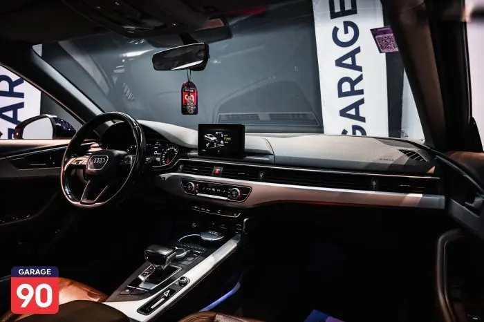 Audi A4 2019 - صورة 16