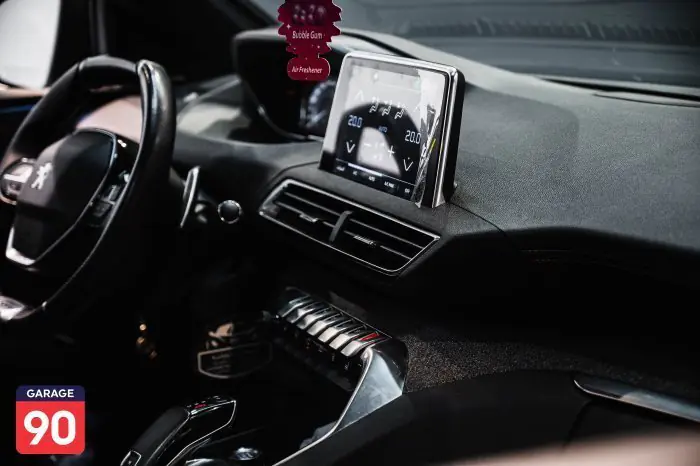 Peugeot 3008 2020 - صورة 15