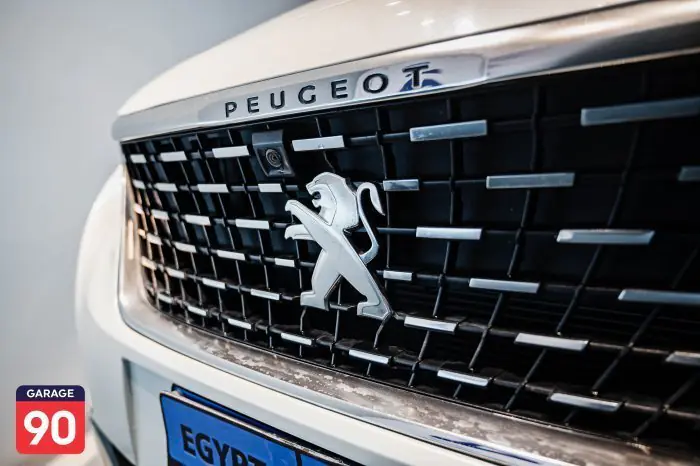 Peugeot 3008 2020 - صورة 8