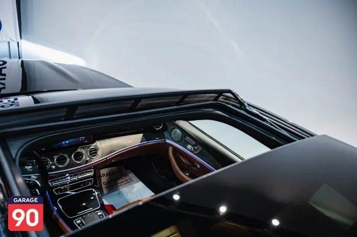 Mercedes-Benz E300 2021 - صورة 7