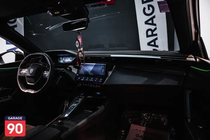 Peugeot 408 2023 - صورة 10