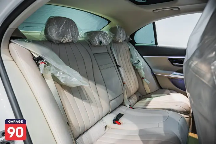 Mercedes-Benz E200 2024 - صورة 14