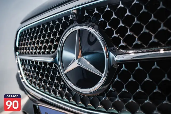 Mercedes-Benz E200 2024 - صورة 11