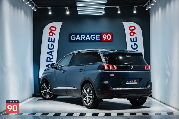 Peugeot 5008 2020 - صورة 5