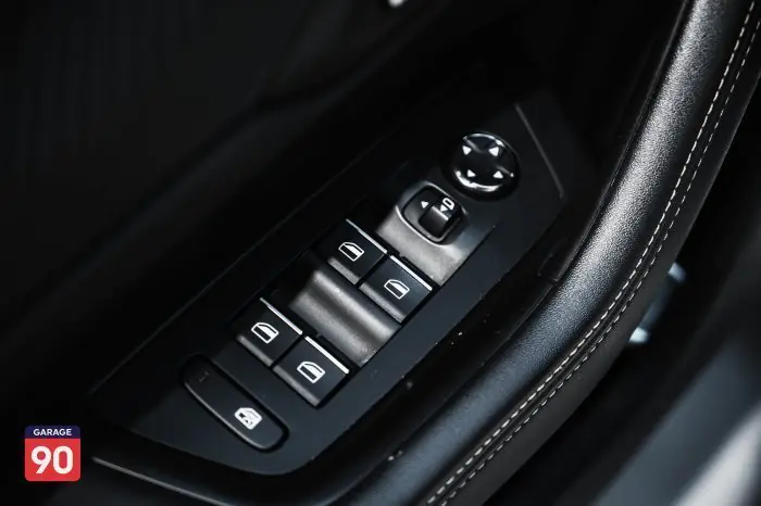 Peugeot 5008 2022 - صورة 14