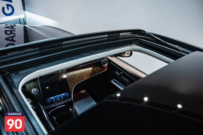 Mercedes-Benz GLC300 2023 - صورة 9