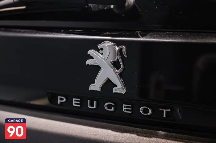 Peugeot 5008 2022 - صورة 10
