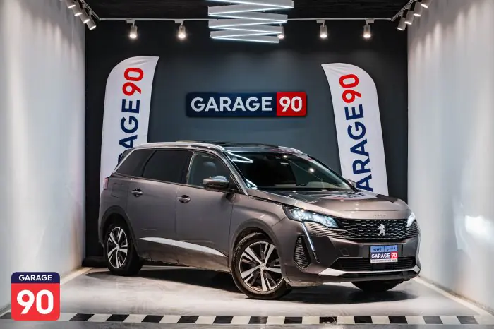 Peugeot 5008 2022 - صورة 3