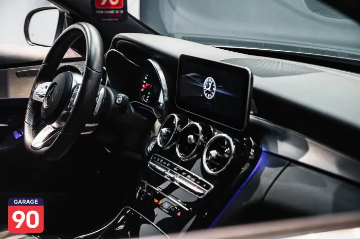 Mercedes-Benz C200 2021 - صورة 11