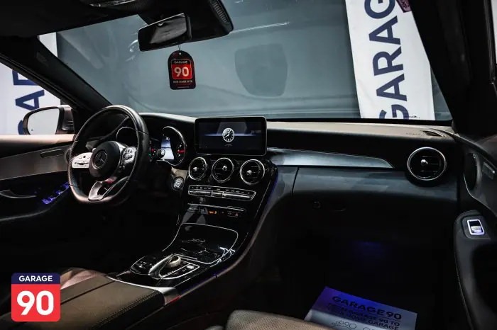 Mercedes-Benz C200 2021 - صورة 12