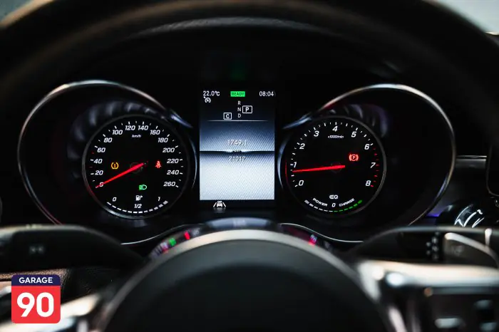 Mercedes-Benz C200 2021 - صورة 14