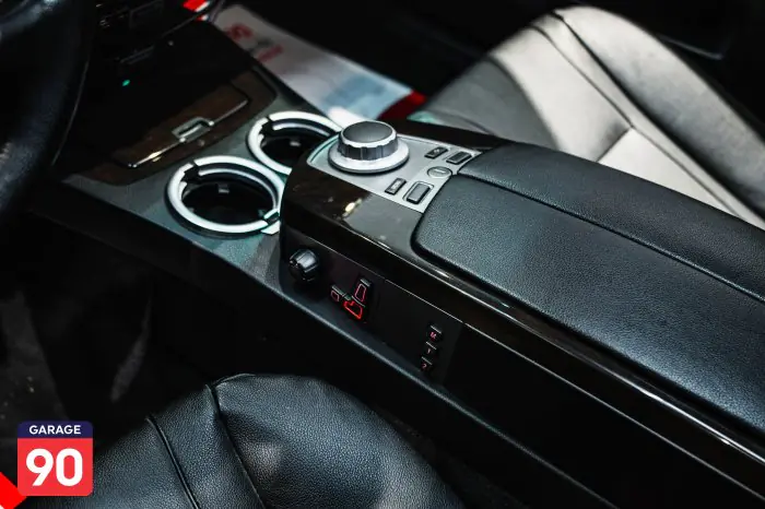 bmw 740 2009 - صورة 13