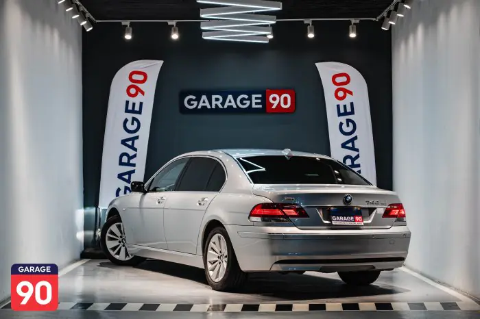 bmw 740 2009 - صورة 7