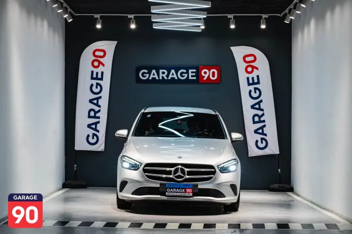 Mercedes-Benz B180 2020