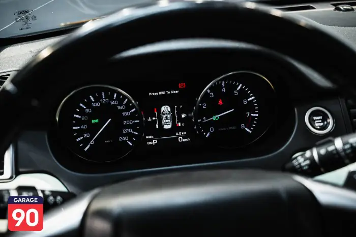 Land Rover Discovery 2016 - صورة 13