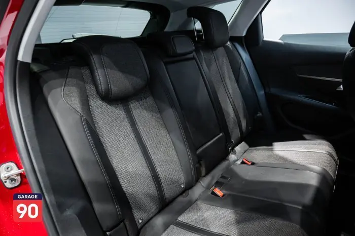 Peugeot 3008 2020 - صورة 14