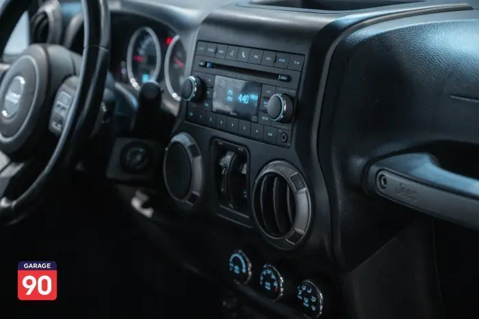 Jeep Wrangler 2013 - صورة 11