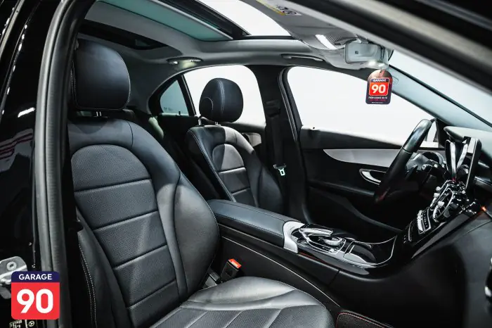 Mercedes-Benz C180 2019 - صورة 14