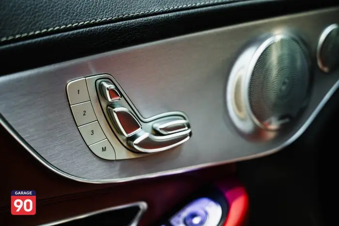 Mercedes-Benz C180 2019 - صورة 19