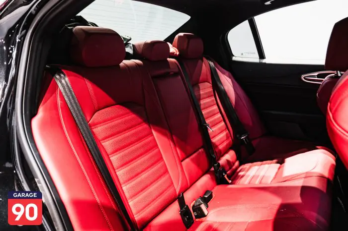 Alfa Romeo Giulia 2024 - صورة 11