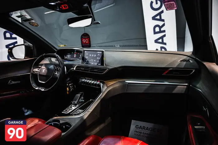 Peugeot 5008 2021 - صورة 12