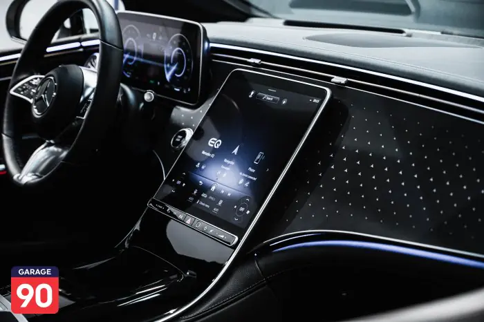 Mercedes-Benz Eqe300 2023 - صورة 18