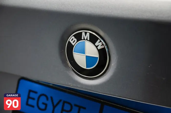 bmw 318i 2019 - صورة 9