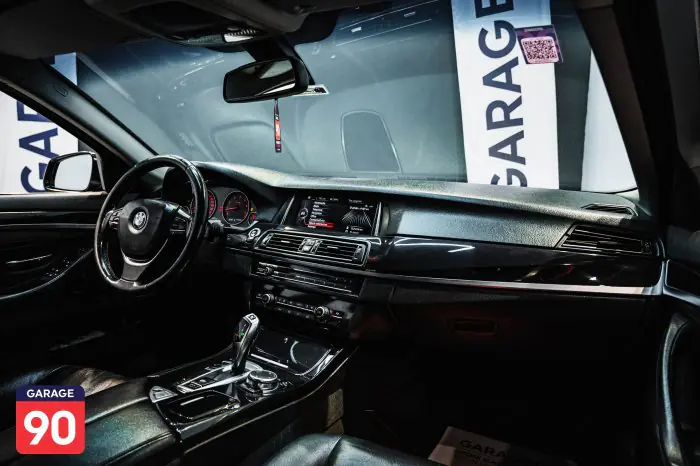 bmw 520i 2016 - صورة 13