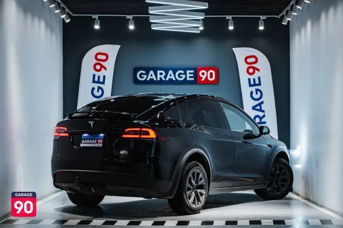 Tesla Model Y 2023 - صورة 9