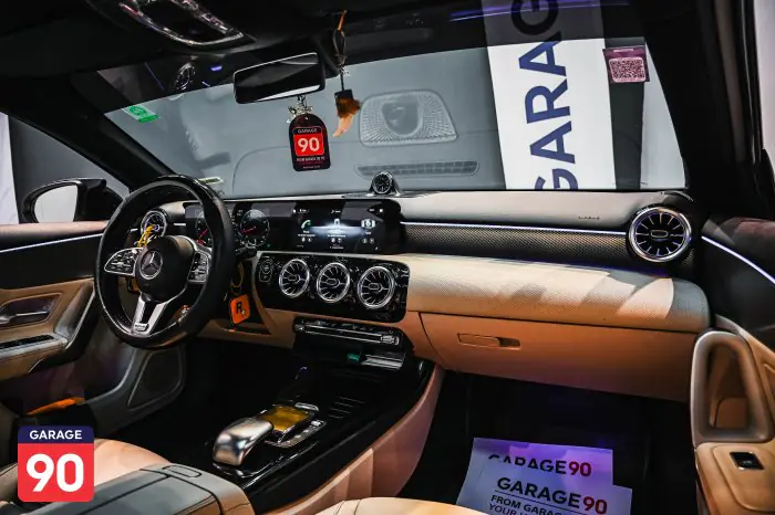 Mercedes-Benz A200 2022 - صورة 16