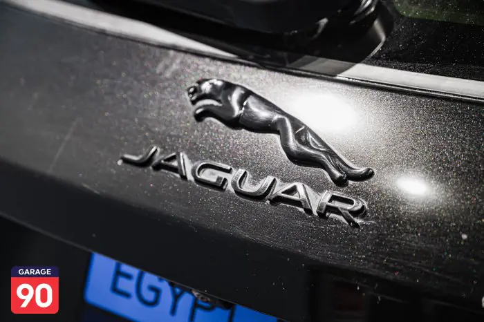 Jaguar F-PACE 2023 - صورة 16